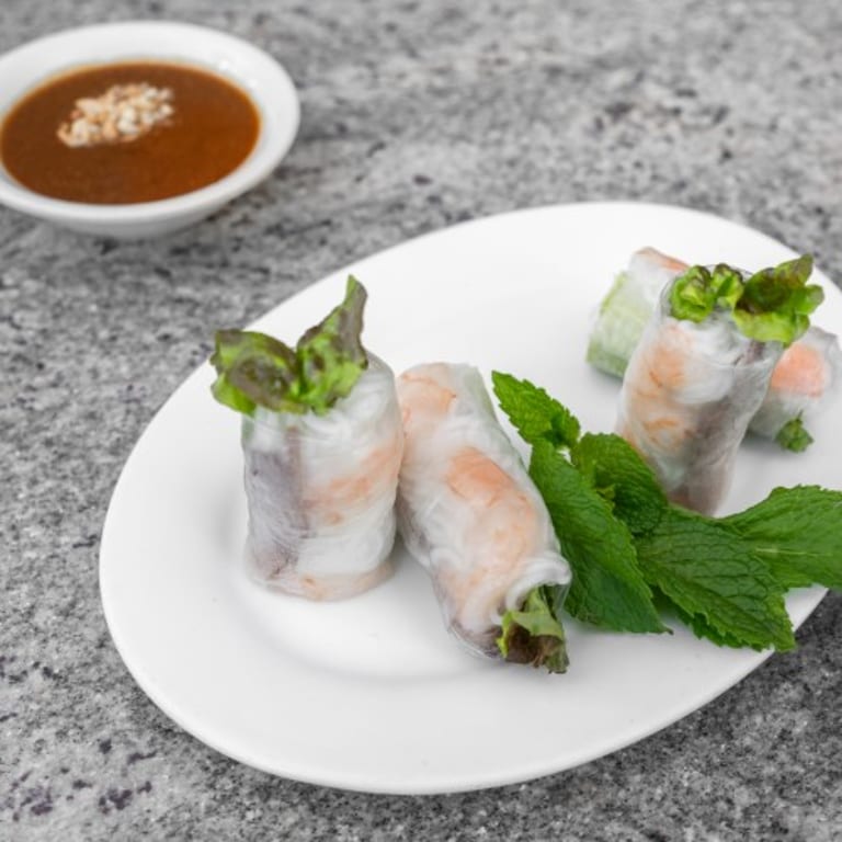 Fresh Vietnamese Goi Cuon Rolls