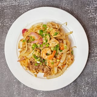 23. Pad Thai Combination: Beef, Shrimp & Chicken